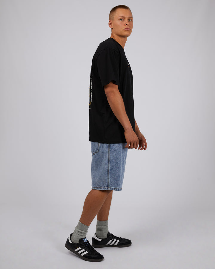 Vibrations Tee Black