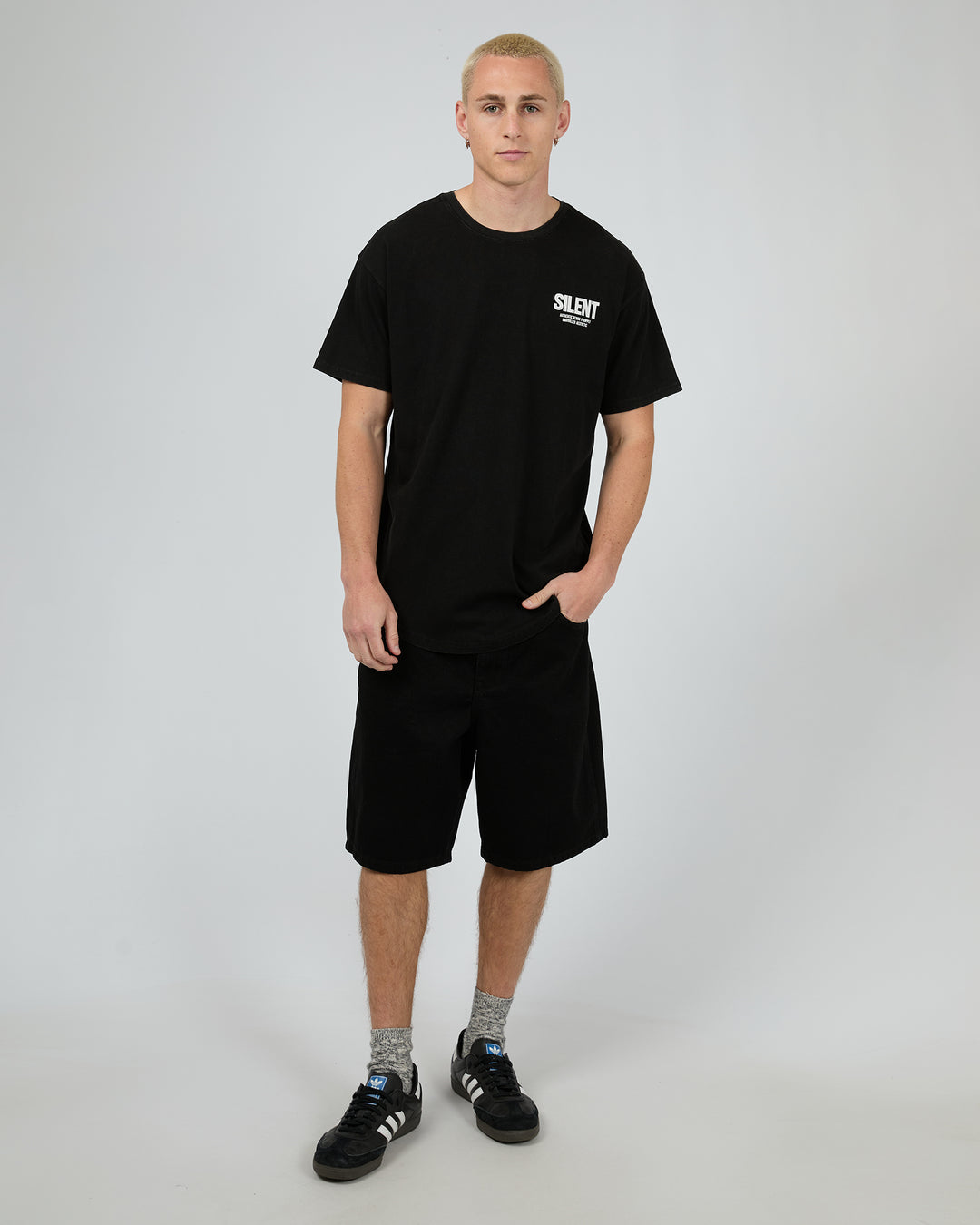 Reverse Tee Washed Black