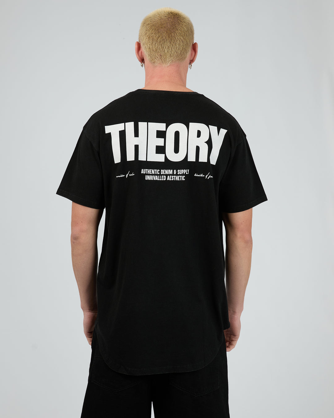 Reverse Tee Washed Black