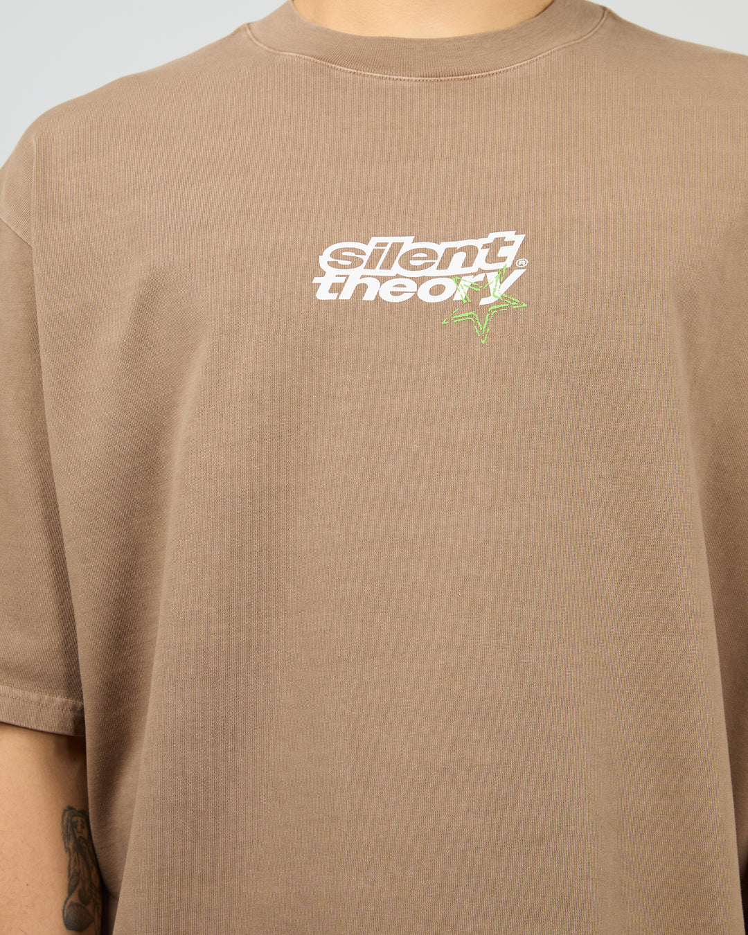 Interlinked Tee Brown