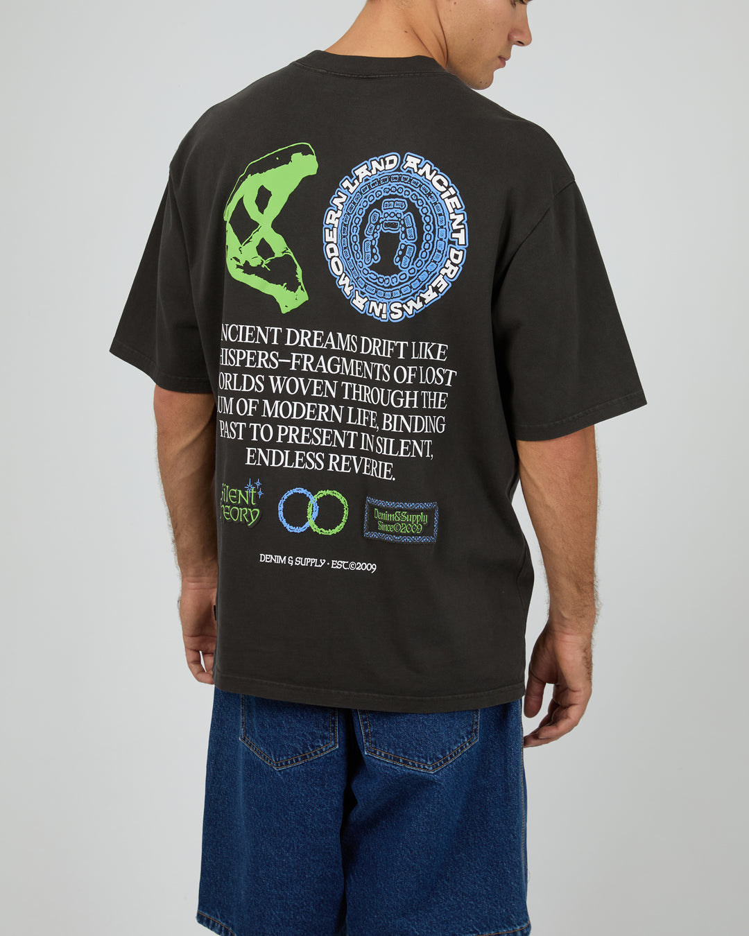 Ancient Dreams Box Tee Coal