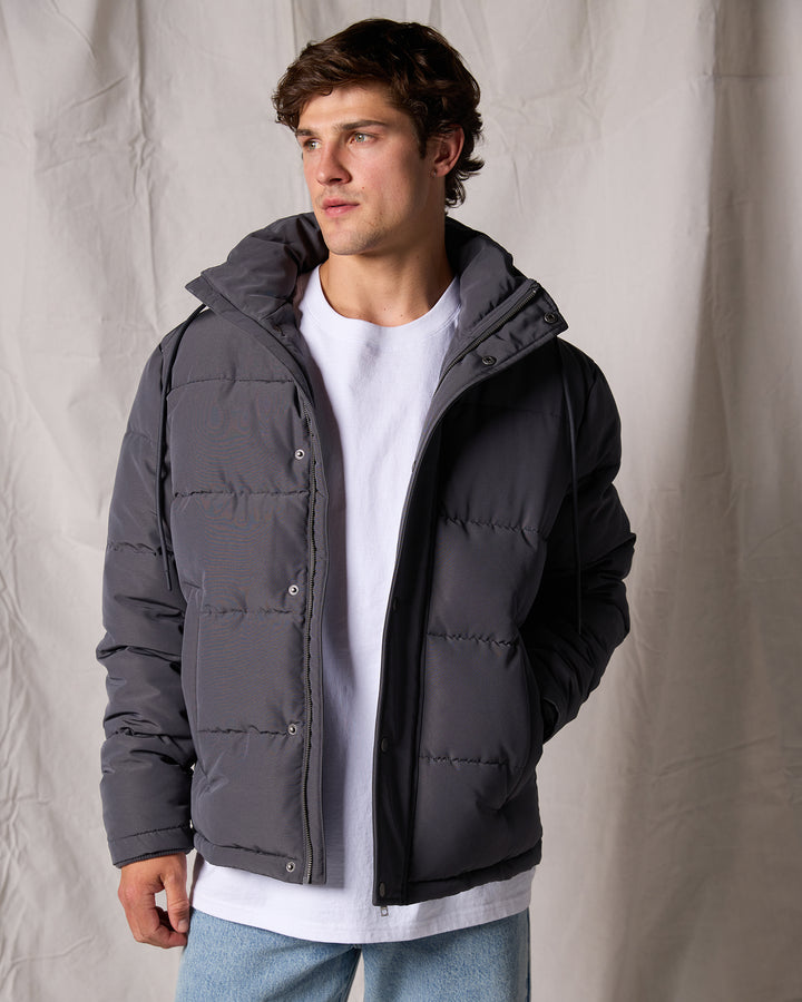 Movement Puffer Jacket Charcoal
