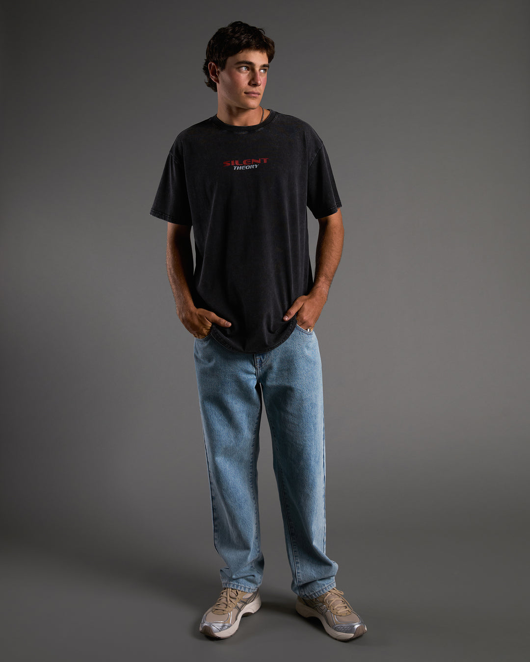 Race Scoop Tee Washed Black