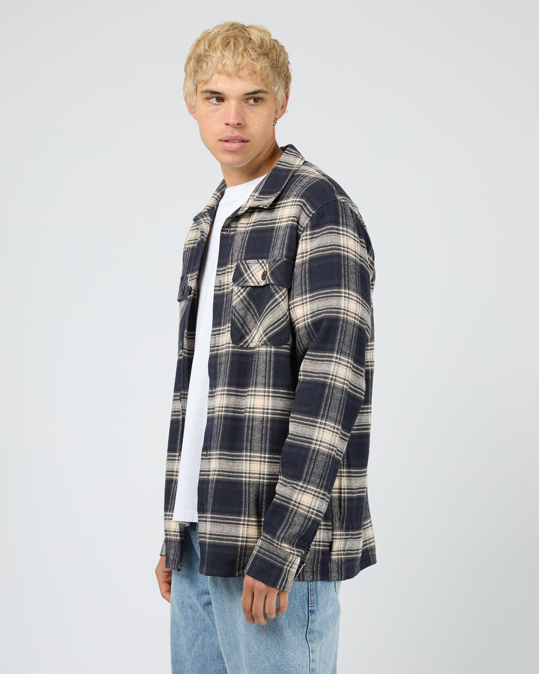 4077035.NAVY_4_1777243647000
