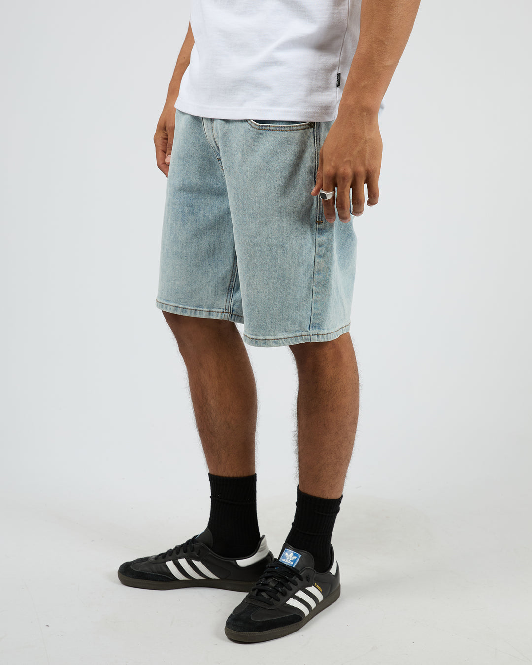 Shadow A3 Short Blue
