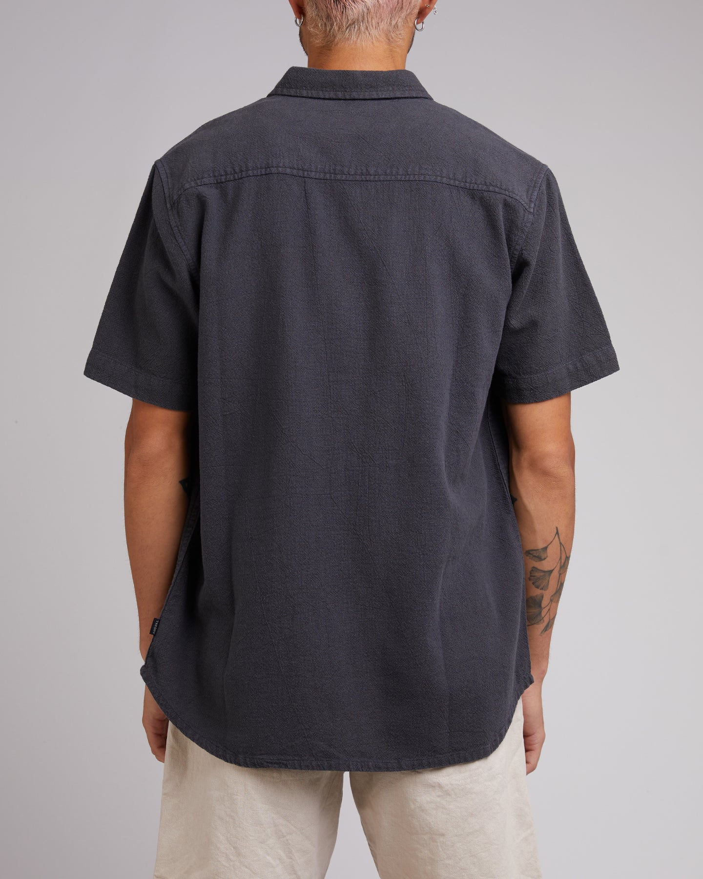 Silent theory tempo ss deals shirt