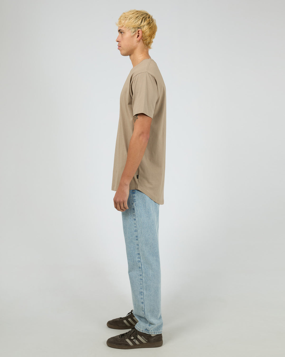 Solid Tail Tee Cement