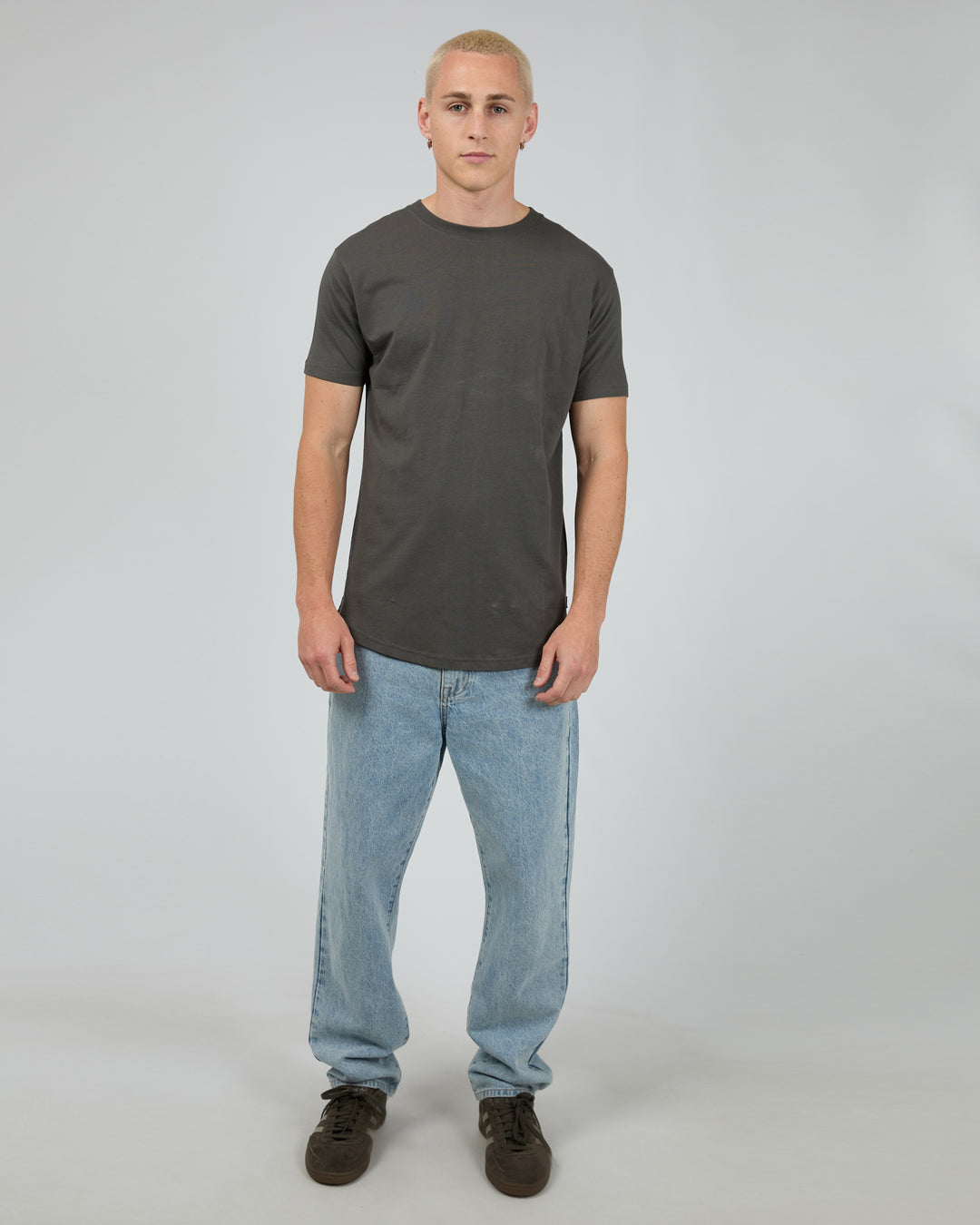 Solid Tail Tee Coal