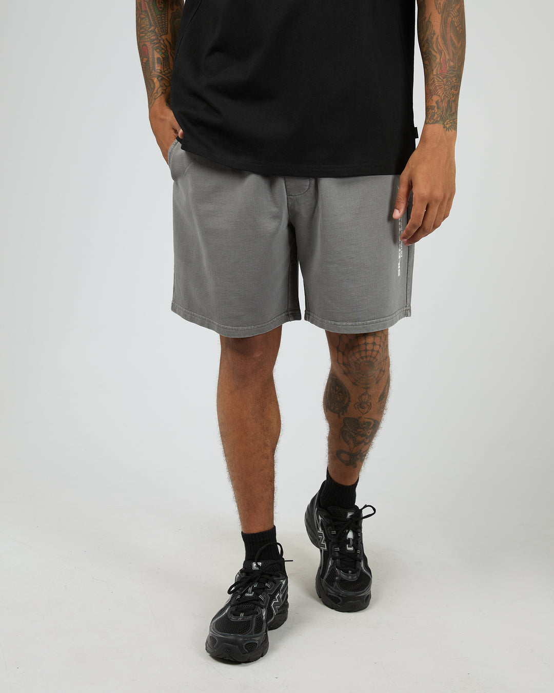 Essential Theory Short V2 Charcoal