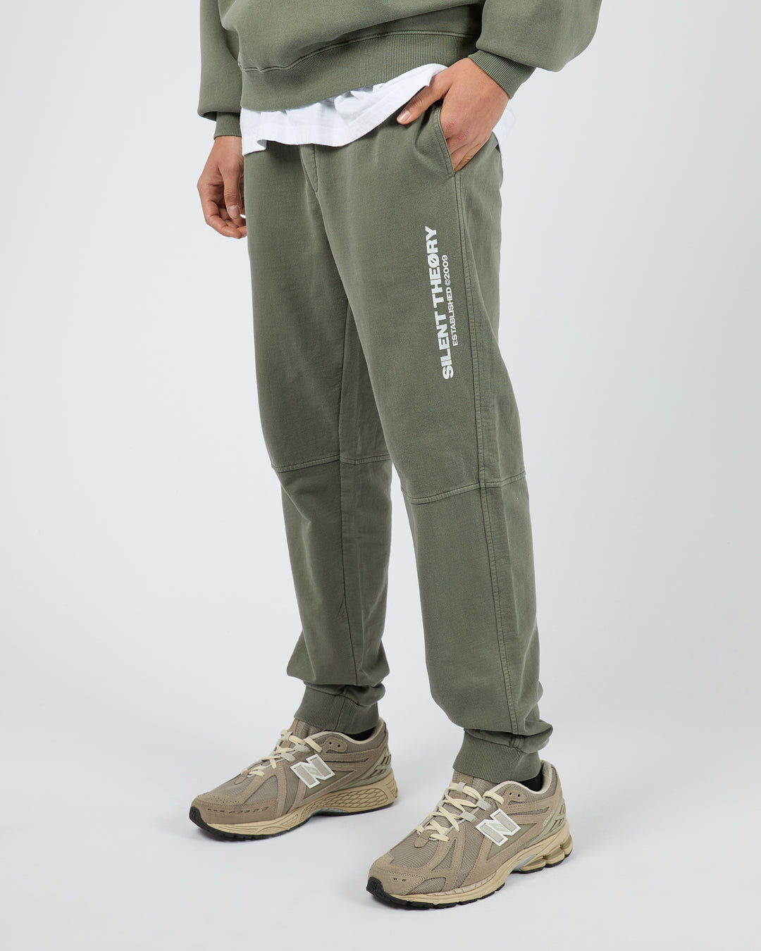 Essential Theory Trackpant V2 Eucalyptus
