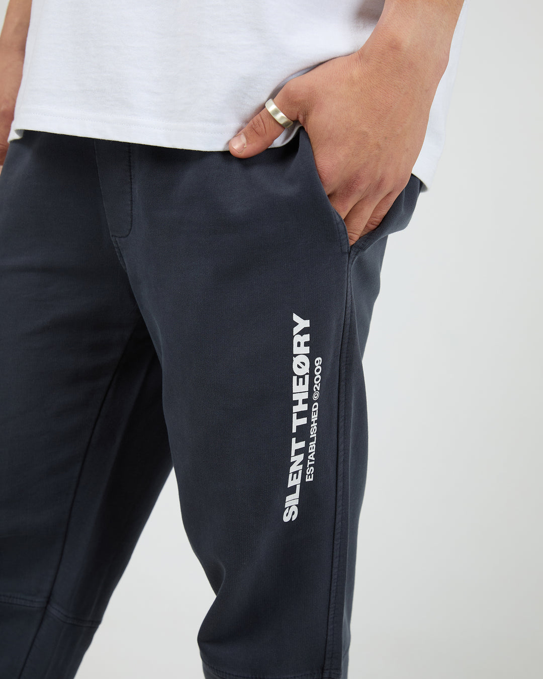 Essential Theory Trackpant V2 Navy