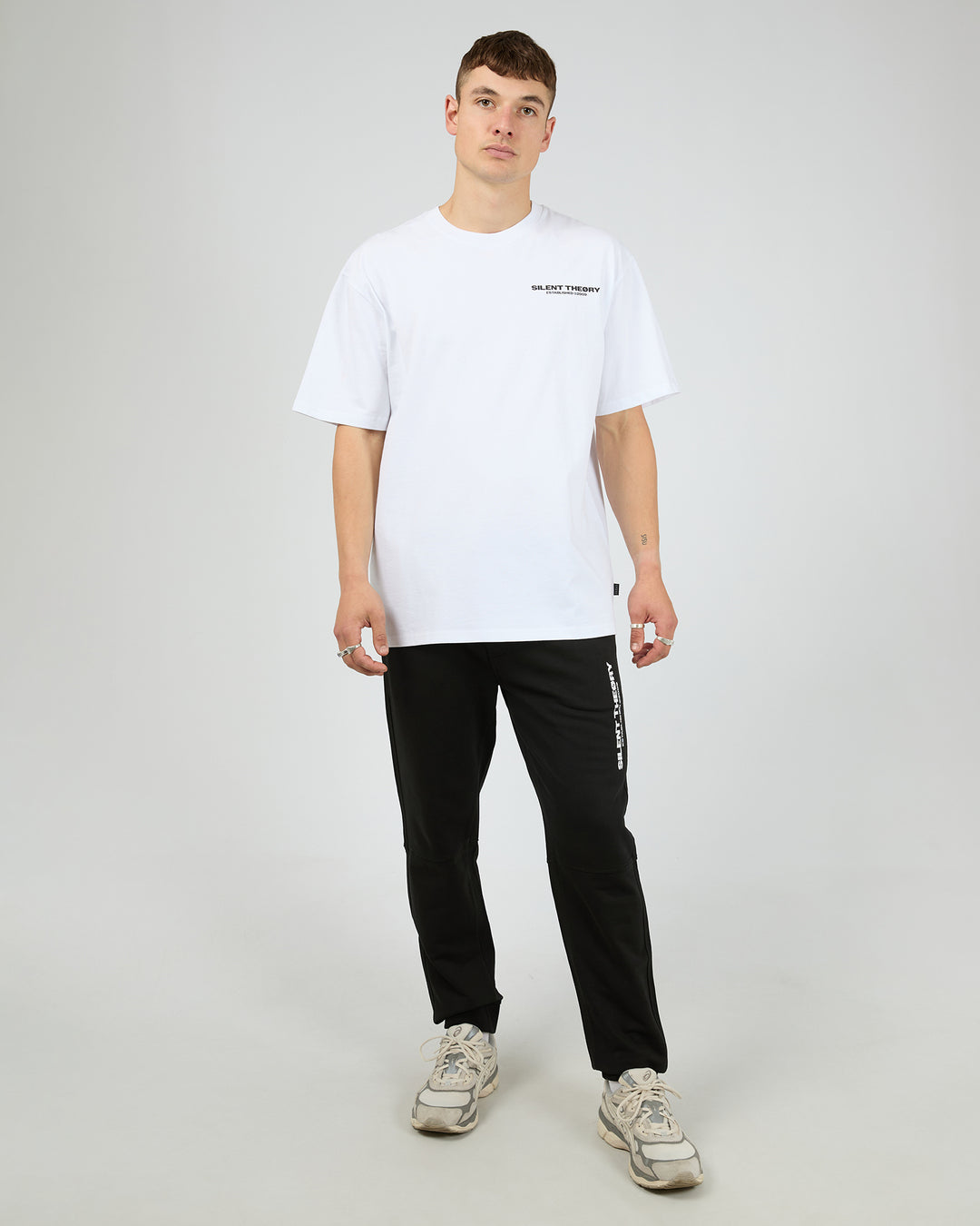 Essential Theory Trackpant V2 Black