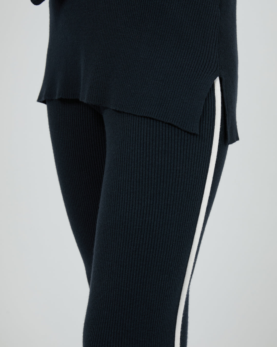6056038.NAVY_5_1738640095000