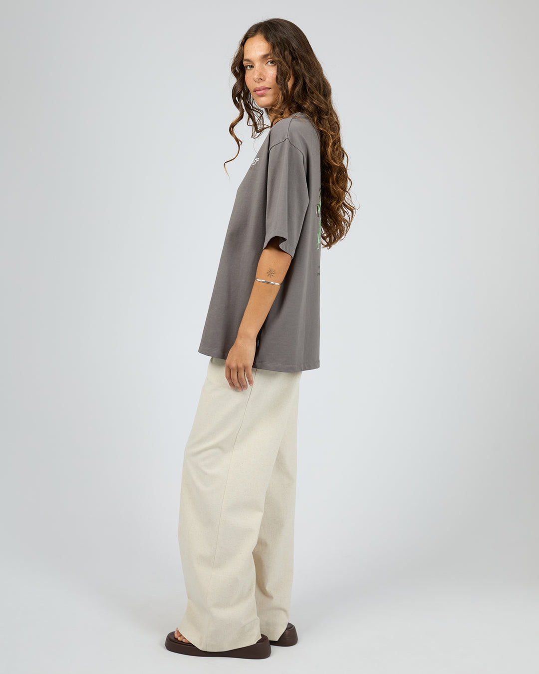 Beachside Tee Coal