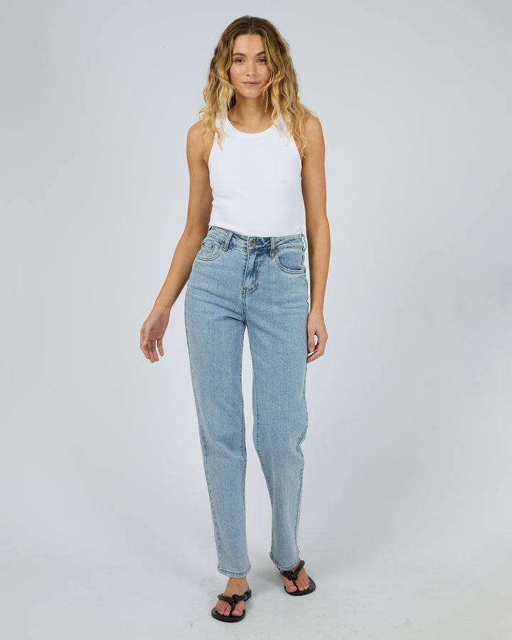 Mila Comfort Straight Jean Light Blue