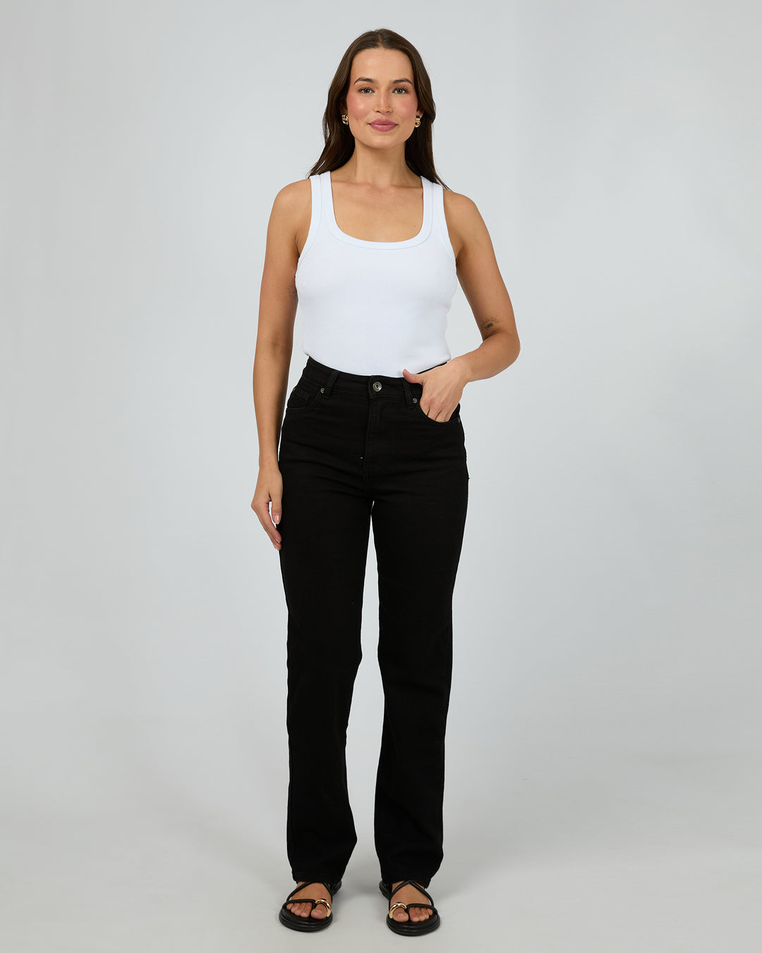 Mila Straight Comfort Jean Black