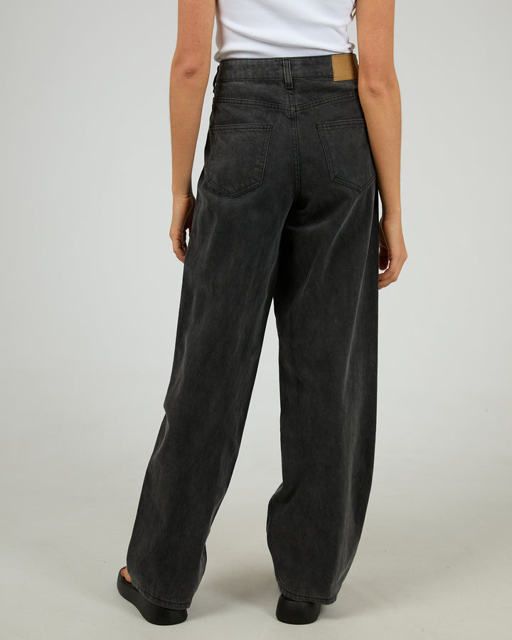 Jade Baggy Jean Washed Black