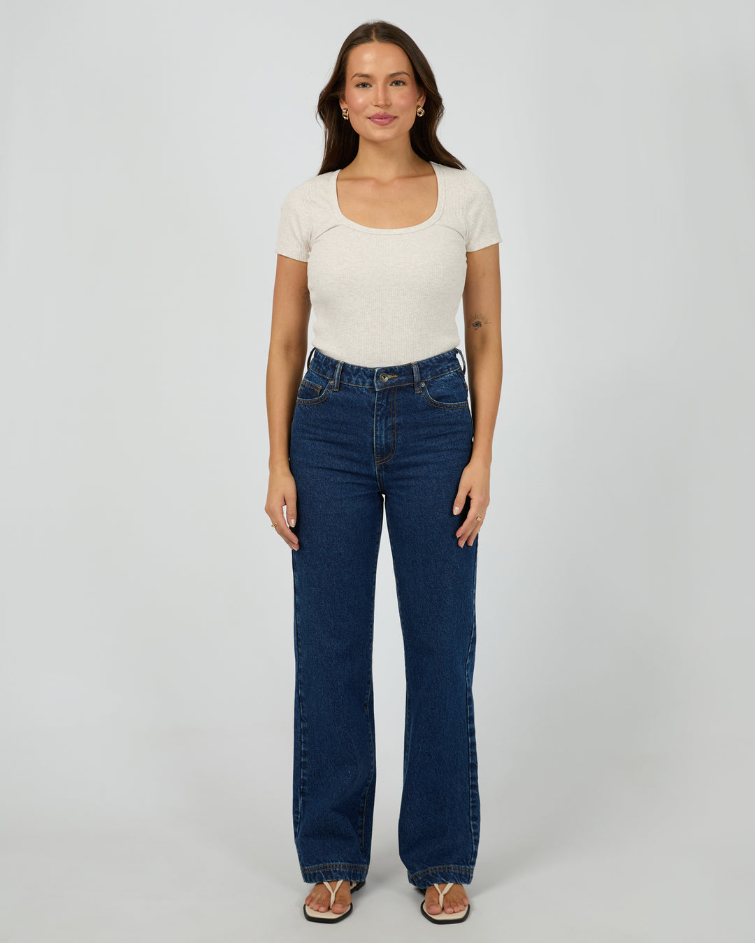 Mia Tee Oatmeal