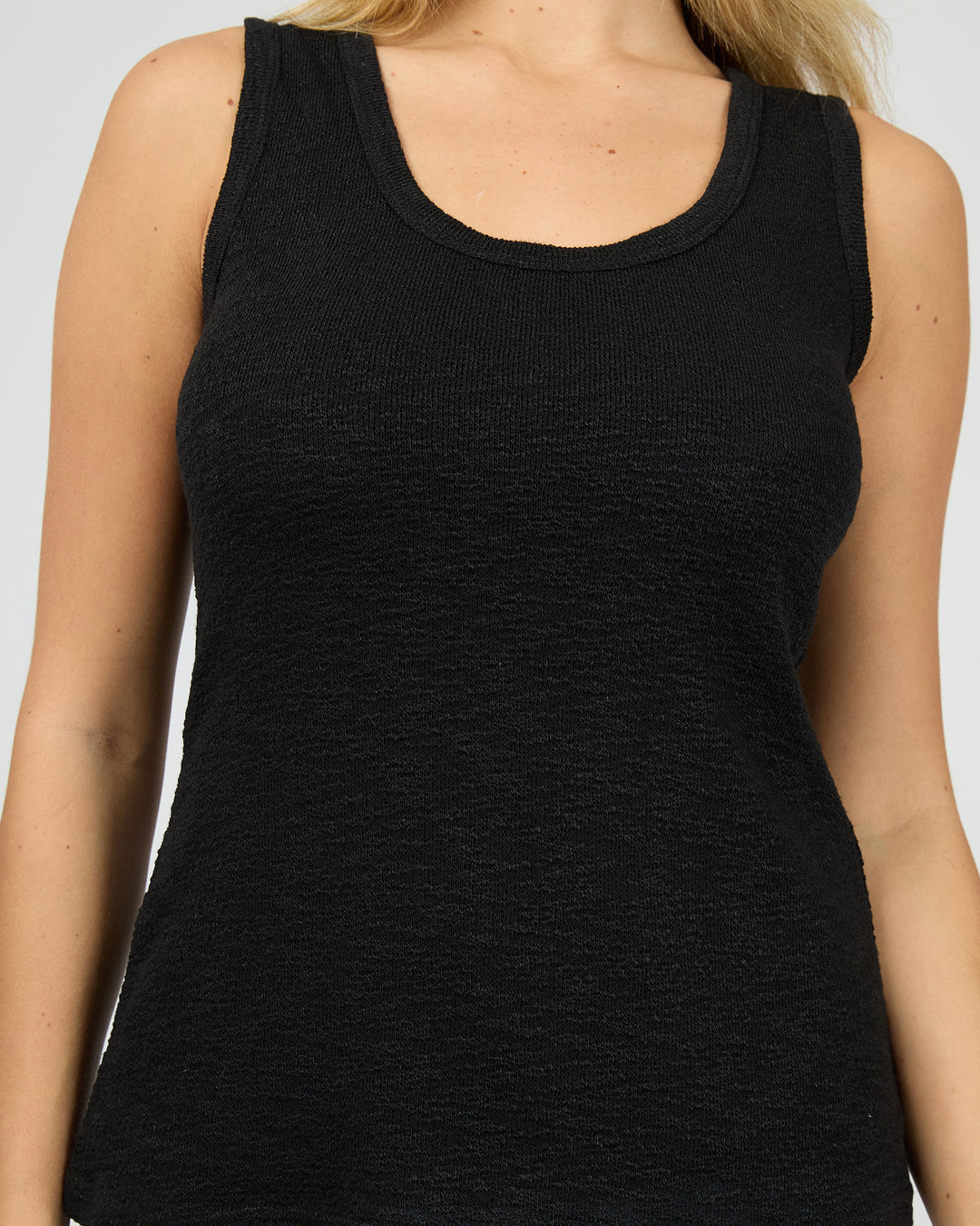 Leonie Tank Black