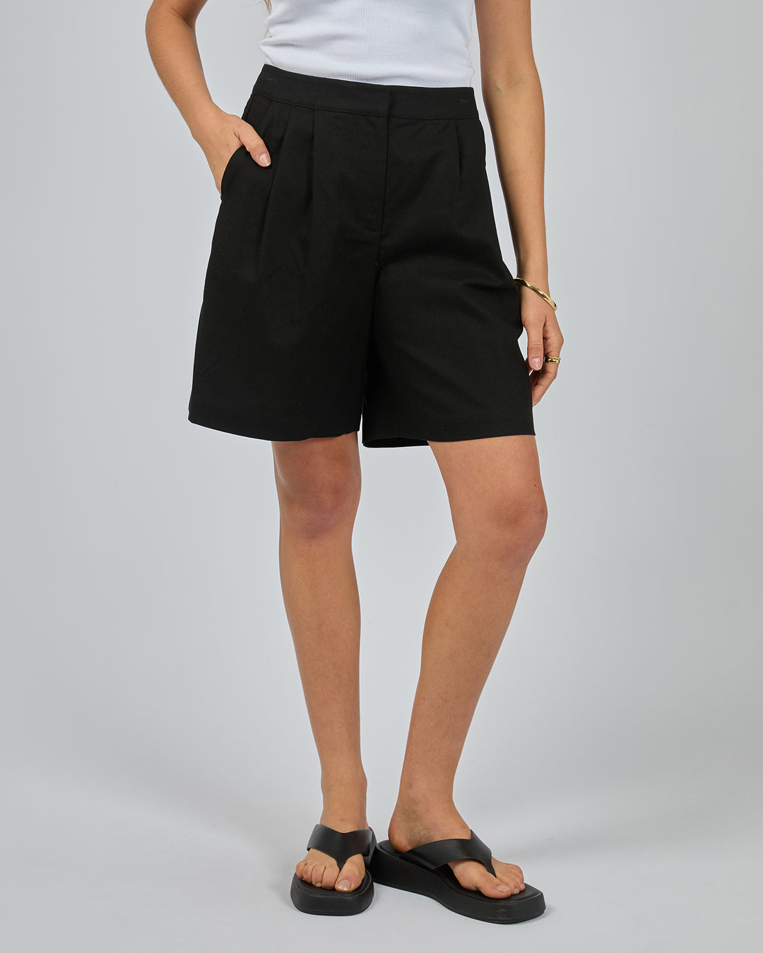 Tallow Short Black
