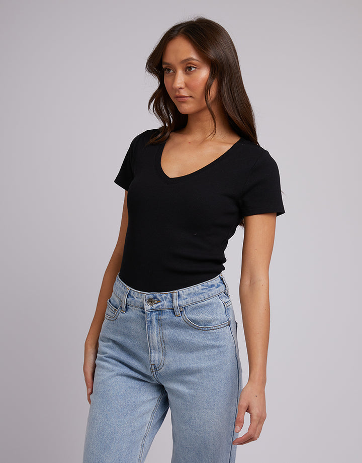 Lily V-Neck Tee Black